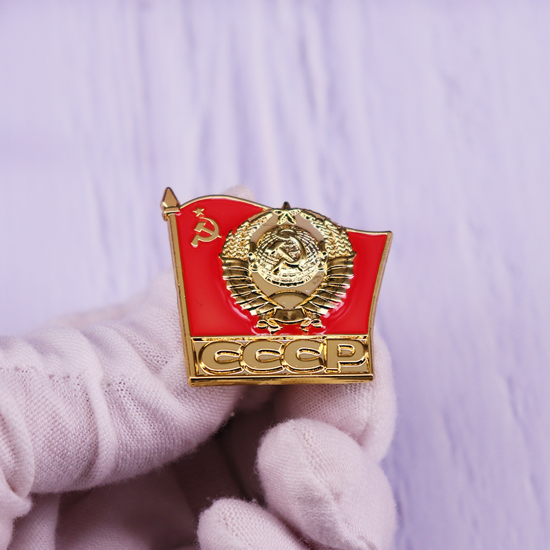 Embroidery Legacy - ロシアの赤い旗エナメルピン、ヴィンテージエンブレムバッジ、sovietバッジ