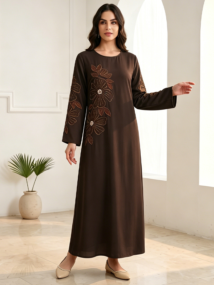 アイユ・ヌエックス レディース伝統衣装とアバヤ 刺繍入り花柄 - Embroidery Kaftan のレビューと価格