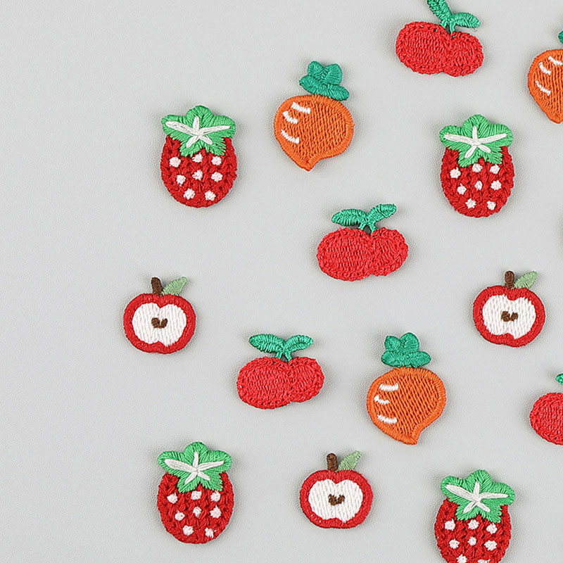 100 個子供用ヘアアクセサリー刺繍パッチイチゴリンゴチェリ - Embroidery On Socks のレビューと価格