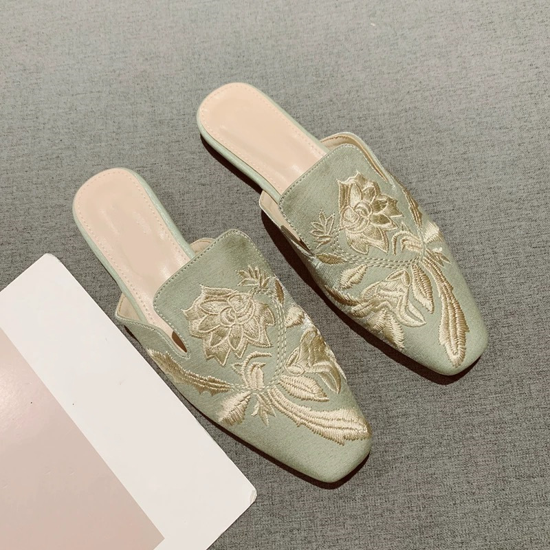 2026 新しいレディースシューズレトロ刺繍ミューラースリッ - Embroidery Designer のレビューと価格