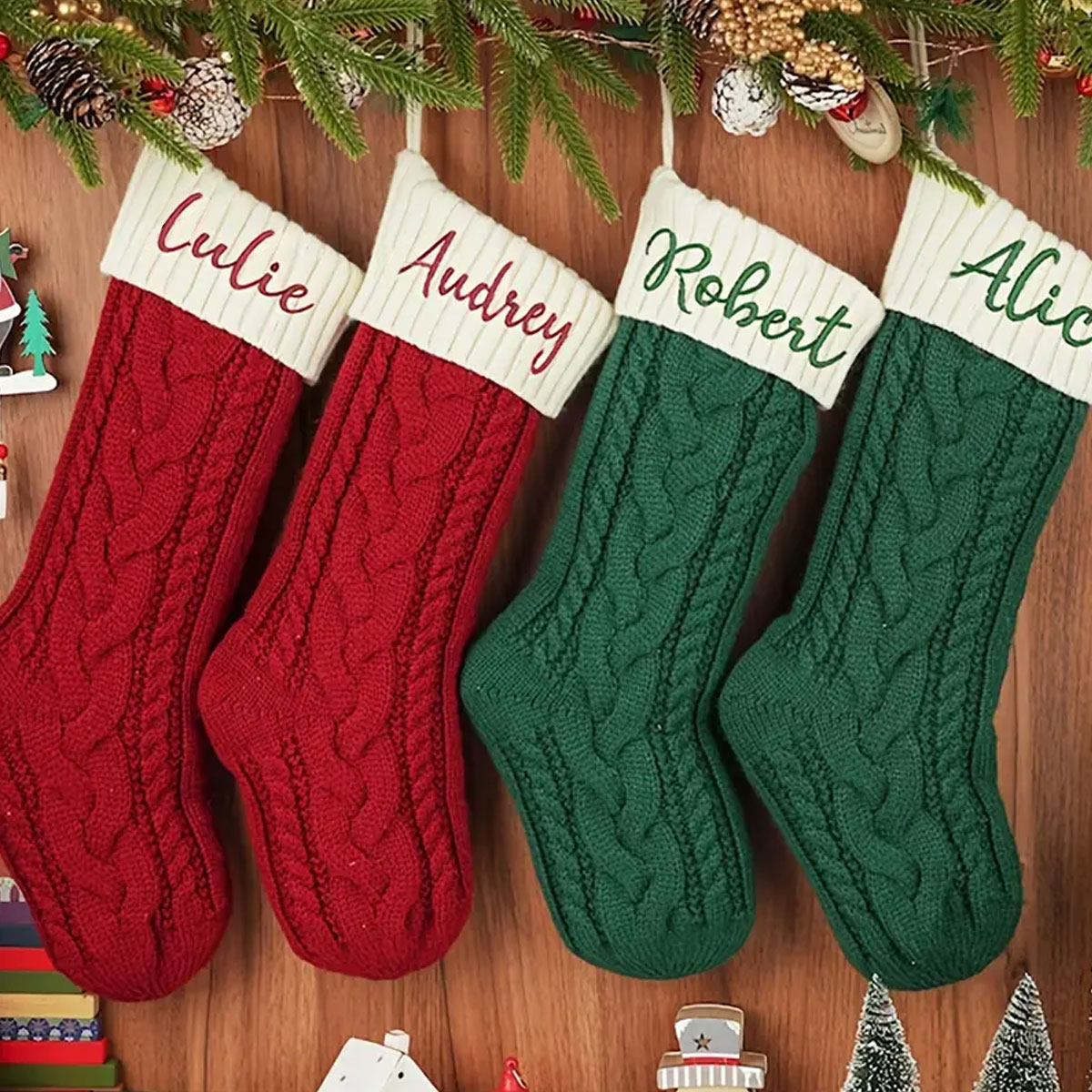 刺繍名入りヴィンテージ風クリスマスストッキング1個、ホリデー - Embroidery Xmas のレビューと価格