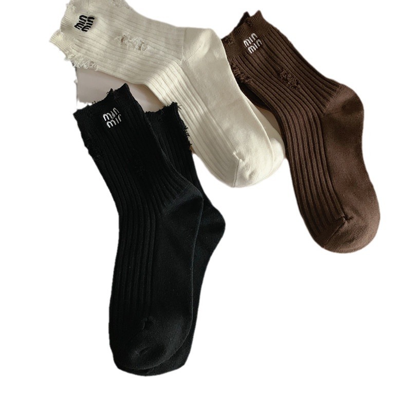 3 ペアの高級ブランド靴下女性用デザイナーコットントレンディ - Embroidery On Socks のレビューと価格