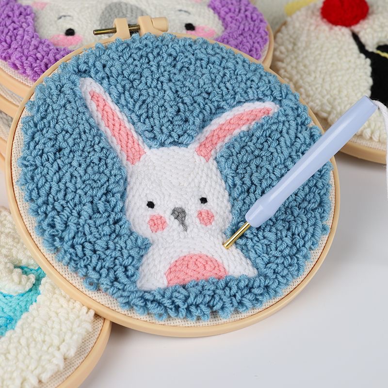 パンチニードル刺繍スターターキット かわいいクラフトマジック - Punch Needle Handle のレビューと価格